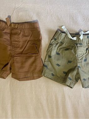 Carter's Boy Shorts Bundle. Set of 2 pairs. Size 9M, Baby